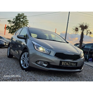 Kia Ceed  Hatchback 2012,  1.6 benzyna, automat - Na sprzedaż za 30 999 zł - Nowe Sójki - zdjęcie 6