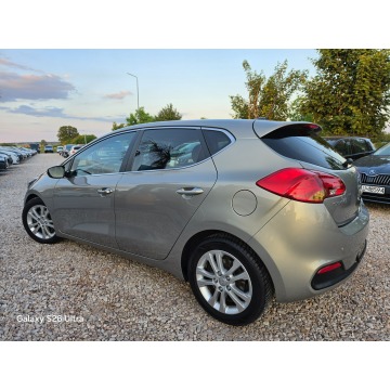 Kia Ceed  Hatchback 2012,  1.6 benzyna, automat - Na sprzedaż za 30 999 zł - Nowe Sójki - zdjęcie 9