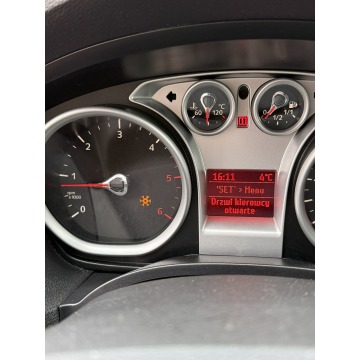 Ford Kuga  SUV 2012,  2.0 diesel - Na sprzedaż za 31 900 zł - Konradów - zdjęcie 11