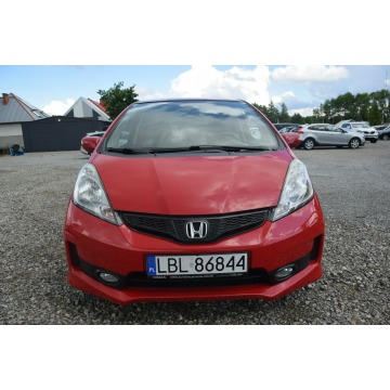 Honda Jazz  Hatchback 2014,  1.3 benzyna - Na sprzedaż za 32 900 zł - Majdan Sieniawski - zdjęcie 2
