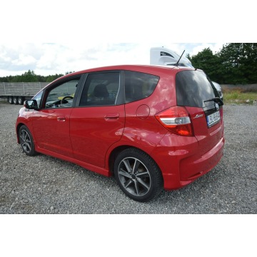 Honda Jazz  Hatchback 2014,  1.3 benzyna - Na sprzedaż za 32 900 zł - Majdan Sieniawski - zdjęcie 11