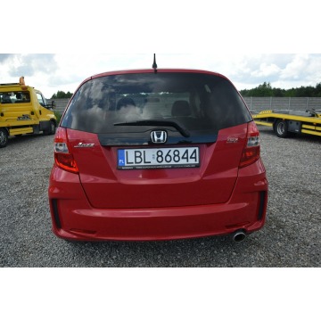 Honda Jazz  Hatchback 2014,  1.3 benzyna - Na sprzedaż za 32 900 zł - Majdan Sieniawski - zdjęcie 10