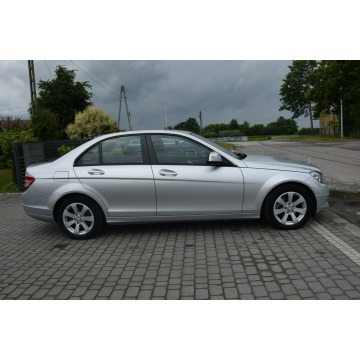 Mercedes - Benz C-klasa  Sedan/Limuzyna 2007,  1.8 benzyna, automat - Na sprzedaż za 49 900 zł - Majdan Sieniawski - zdjęcie 11