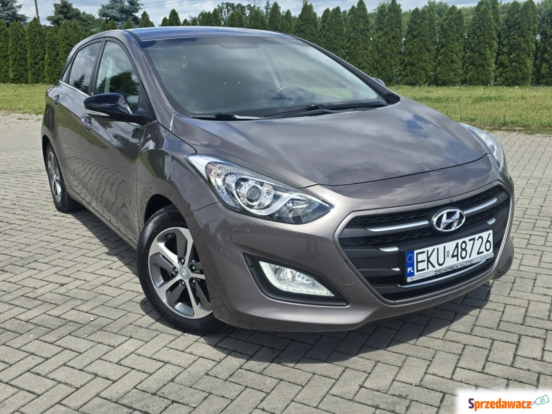 Hyundai i30  Hatchback 2015,  1.6 diesel - Na sprzedaż za 25 900 zł - Kutno