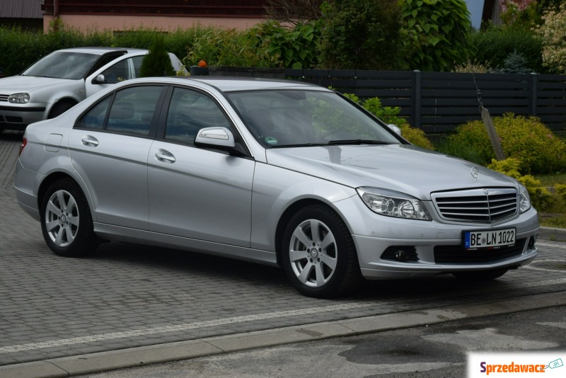 Mercedes - Benz C-klasa  Sedan/Limuzyna 2007,  1.8 benzyna, automat - Na sprzedaż za 49 900 zł - Majdan Sieniawski