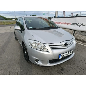 Toyota Auris  Hatchback 2013,  1.3 benzyna - Na sprzedaż za 16 800 zł - Lipówki - zdjęcie 5