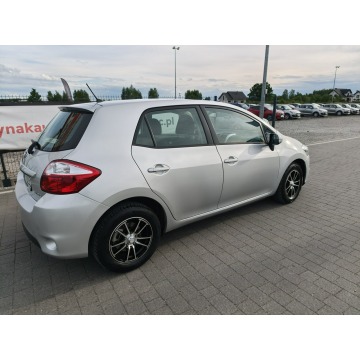 Toyota Auris  Hatchback 2013,  1.3 benzyna - Na sprzedaż za 16 800 zł - Lipówki - zdjęcie 11