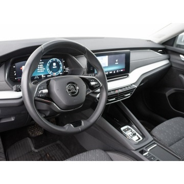 Skoda Octavia  Kombi 2022,  2.0 diesel, automat - Na sprzedaż za 77 800 zł - Gdynia - zdjęcie 6