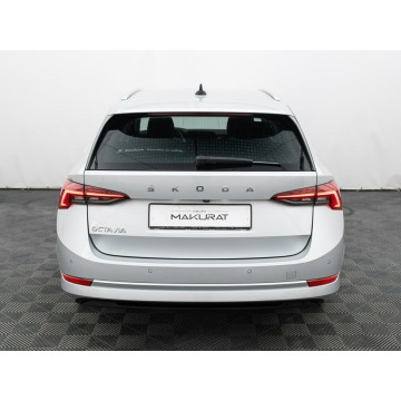 Skoda Octavia  Kombi 2022,  2.0 diesel, automat - Na sprzedaż za 77 800 zł - Gdynia - zdjęcie 9