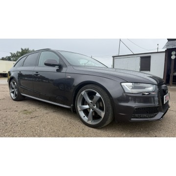 Audi A4  Kombi 2013,  2.0 diesel, automat - Na sprzedaż za 44 997 zł - Gdańsk - zdjęcie 10