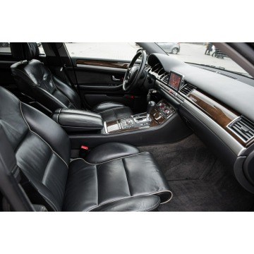 Audi A8  Sedan/Limuzyna 2006,  4.2 benzyna, automat - Na sprzedaż za 27 700 zł - Zwoleń - zdjęcie 10
