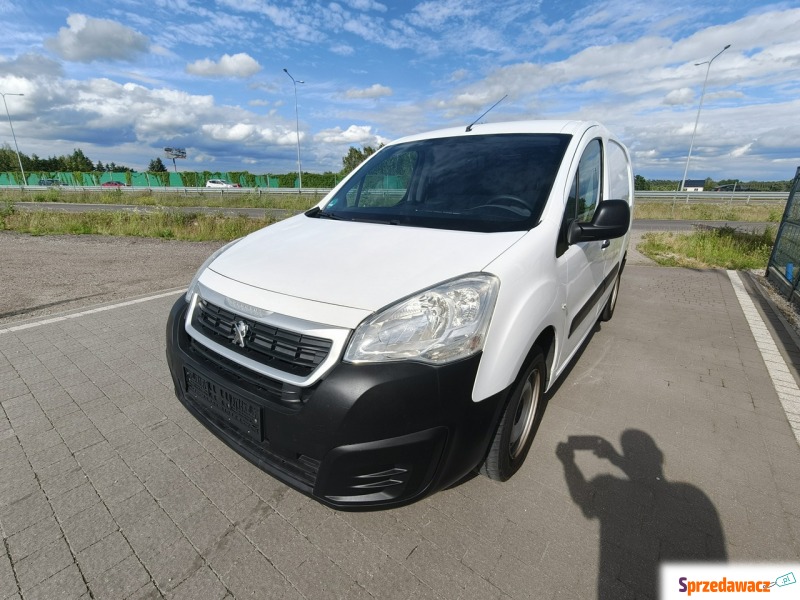 Peugeot Partner 2016,  1.6 diesel - Na sprzedaż za 28 800 zł - Lipówki