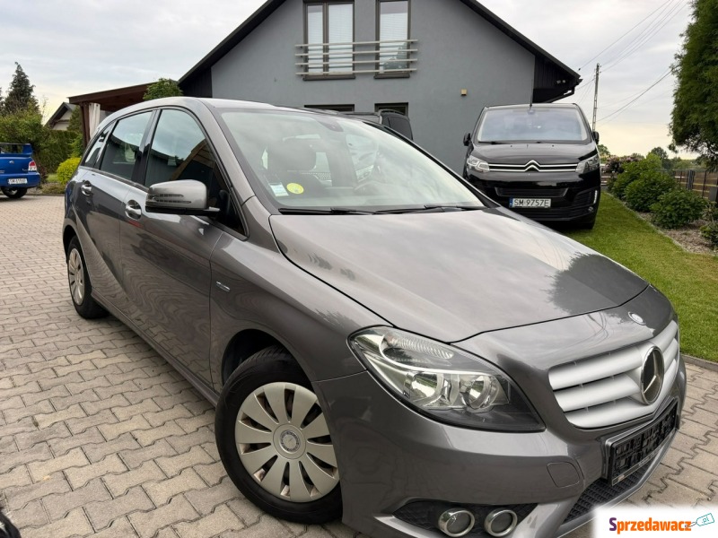 Mercedes - Benz B-klasa  Hatchback 2011,  2.0 diesel - Na sprzedaż za 24 700 zł - Mysłowice