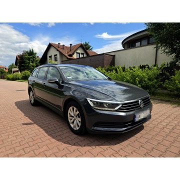 Volkswagen Passat 2018,  2.0 diesel - Na sprzedaż za 39 900 zł - Tychy - zdjęcie 2