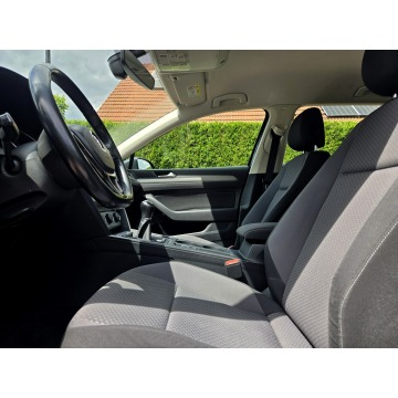 Volkswagen Passat 2018,  2.0 diesel - Na sprzedaż za 39 900 zł - Tychy - zdjęcie 8
