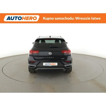 Volkswagen T-Roc  SUV 2018,  2.0 benzyna, automat - Na sprzedaż za 69 900 zł - Warszawa - zdjęcie 6