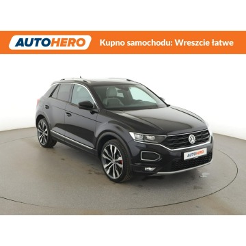 Volkswagen T-Roc  SUV 2018,  2.0 benzyna, automat - Na sprzedaż za 69 900 zł - Warszawa - zdjęcie 10