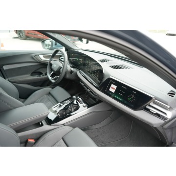 Audi A5  Kombi 2025,  2.0 benzyna, automat - Na sprzedaż za 235 900 zł - Radom - zdjęcie 9