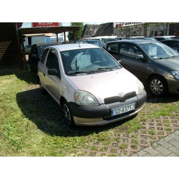 Toyota Yaris  Hatchback 2000,  1.0 benzyna - Na sprzedaż za 3 500,00 zł - Katowice - zdjęcie 2