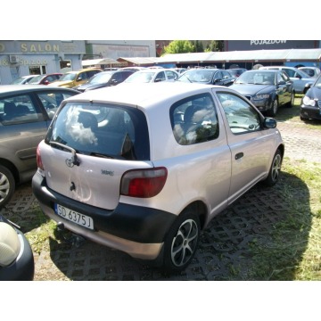 Toyota Yaris  Hatchback 2000,  1.0 benzyna - Na sprzedaż za 3 500,00 zł - Katowice - zdjęcie 3