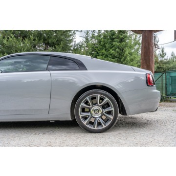 Rolls-Royce   Sedan/Limuzyna 2017,  6.6 benzyna, automat - Na sprzedaż za 1 099 777 zł - Ropczyce - zdjęcie 9