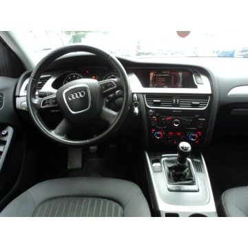 Audi A4 2010,  1.8 benzyna - Na sprzedaż za 25 000 zł - Lublin - zdjęcie 11