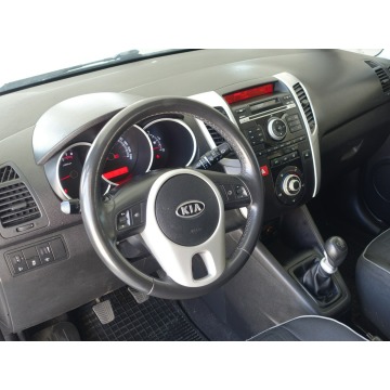 Kia Venga  Hatchback 2011,  1.6 benzyna - Na sprzedaż za 24 500 zł - Lublin - zdjęcie 12