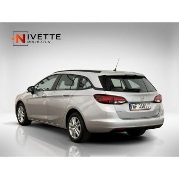 Opel Astra  Kombi 2018,  1.6 diesel - Na sprzedaż za 31 000 zł - Warszawa - zdjęcie 4