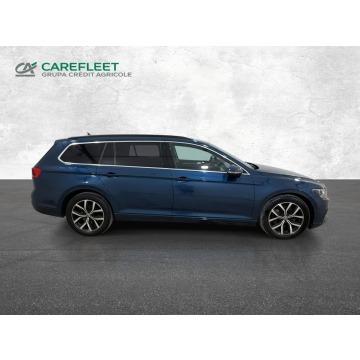 Volkswagen Passat  Kombi 2022,  2.0 diesel, automat - Na sprzedaż za 76 900 zł - Warszawa - zdjęcie 4
