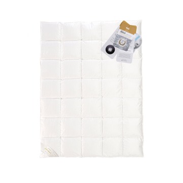 Kołdra Silver AMZ 220x240 ciepła puch gęsi 90%, bawełna 85%, Lurex Silver 15%