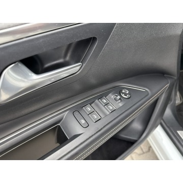 Peugeot 5008  SUV 2022,  1.6 benzyna, automat - Na sprzedaż za 128 000 zł - Jawczyce - zdjęcie 12