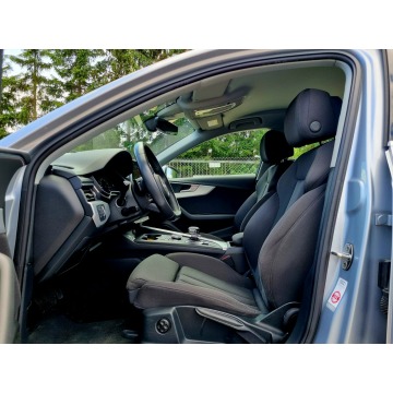 Audi A4  Kombi 2019,  2.0 diesel, automat - Na sprzedaż za 66 900 zł - Szczecin - zdjęcie 9
