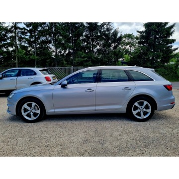 Audi A4  Kombi 2019,  2.0 diesel, automat - Na sprzedaż za 66 900 zł - Szczecin - zdjęcie 8