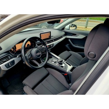 Audi A4  Kombi 2017,  2.0 diesel, automat - Na sprzedaż za 63 900 zł - Szczecin - zdjęcie 10