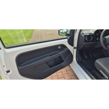 Volkswagen up!  Hatchback 2015,  1.0 benzyna - Na sprzedaż za 21 900 zł - Paproć - zdjęcie 11