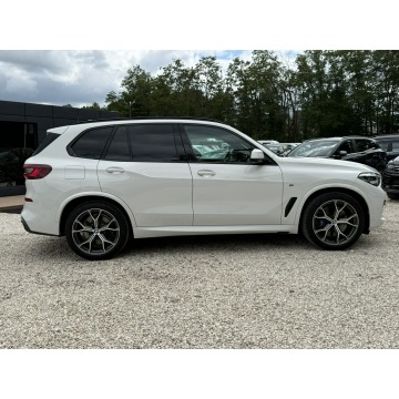 BMW X5  SUV 2020,  3.0 diesel, automat - Na sprzedaż za 249 900 zł - Pęcice - zdjęcie 3