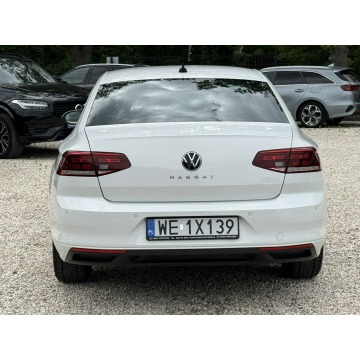Volkswagen Passat  Sedan/Limuzyna 2020,  2.0 diesel, automat - Na sprzedaż za 72 800 zł - Pęcice - zdjęcie 5