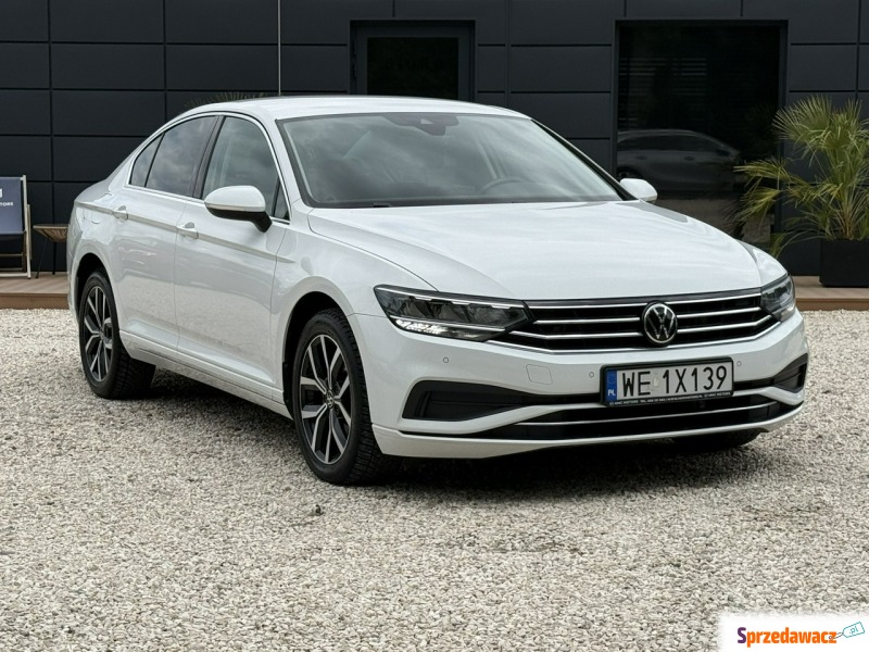 Volkswagen Passat  Sedan/Limuzyna 2020,  2.0 diesel, automat - Na sprzedaż za 72 800 zł - Pęcice