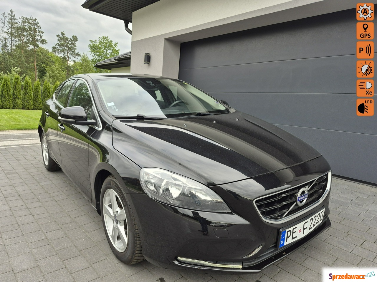 Volvo V40 - 2.0d 120km kamera navi...