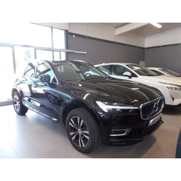 VOLVO XC60, 2021r., 303KM