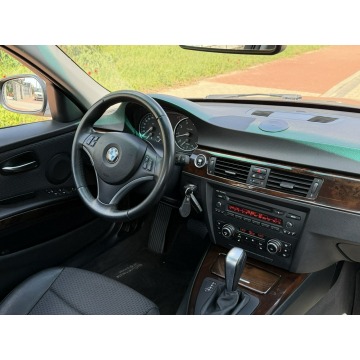 BMW Seria 3  Sedan/Limuzyna 2010,  2.0 benzyna, automat - Na sprzedaż za 21 999 zł - Gostyń - zdjęcie 9