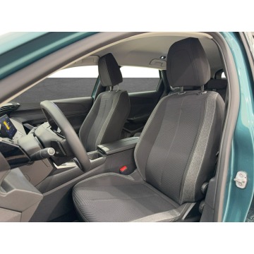 Peugeot 308  Kombi 2022,  1.6 hybryda, automat - Na sprzedaż za 83 900 zł - Warszawa - zdjęcie 10