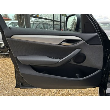 BMW X1  SUV 2011,  2.0 diesel, automat - Na sprzedaż za 34 999 zł - Tychy - zdjęcie 11
