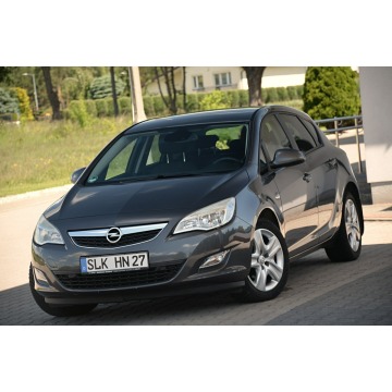 Opel Astra  Hatchback 2011,  1.4 benzyna - Na sprzedaż za 19 900 zł - Ostrów Mazowiecka - zdjęcie 4