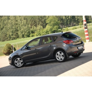 Opel Astra  Hatchback 2011,  1.4 benzyna - Na sprzedaż za 19 900 zł - Ostrów Mazowiecka - zdjęcie 8