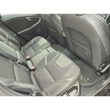 Volvo V40  Hatchback 2015,  2.0 diesel - Na sprzedaż za 36 700 zł - Drelów - zdjęcie 12