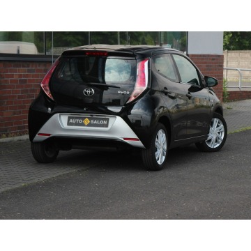 Toyota Aygo  Hatchback 2017,  1.0 benzyna - Na sprzedaż za 19 990 zł - Mysłowice - zdjęcie 4