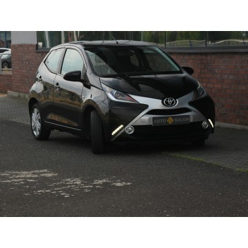 Toyota Aygo  Hatchback 2017,  1.0 benzyna - Na sprzedaż za 19 990 zł - Mysłowice - zdjęcie 3