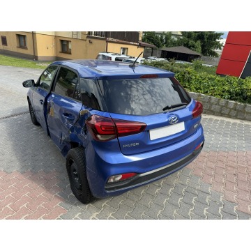 Hyundai i20  Hatchback 2018,  1.0 benzyna - Na sprzedaż za 18 900 zł - Margonin - zdjęcie 4
