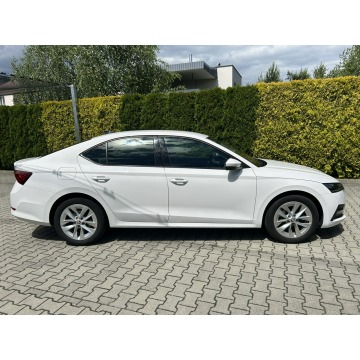 Skoda Octavia  Sedan/Limuzyna 2023,  1.5 benzyna - Na sprzedaż za 73 800 zł - Tarnów - zdjęcie 3